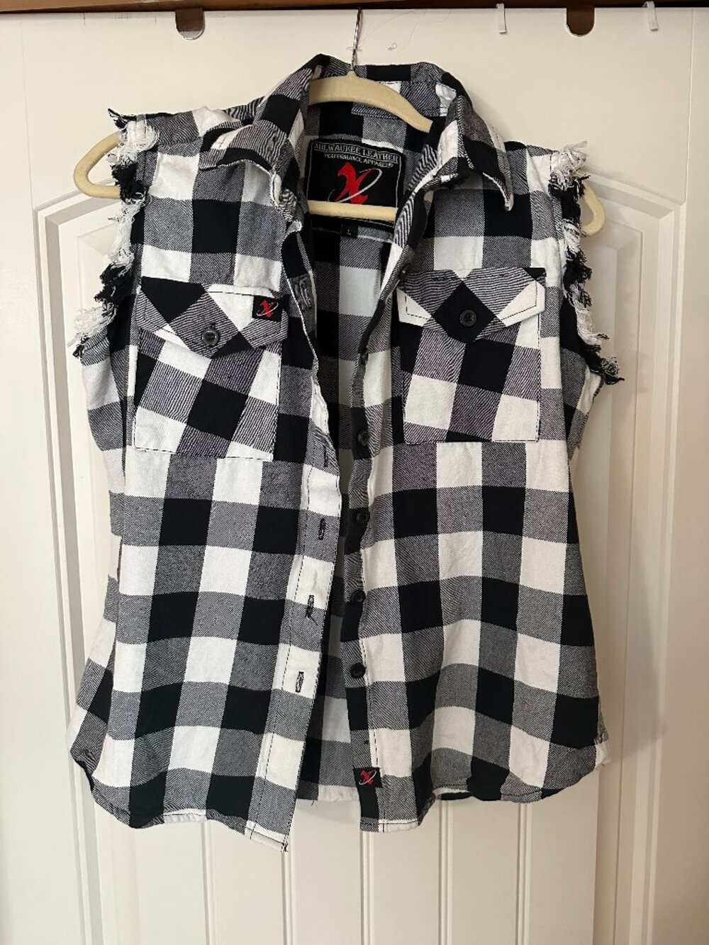Milwaukee Leather Siren Black White Plaid Sleeveless Cut Off Flannel Shirt L